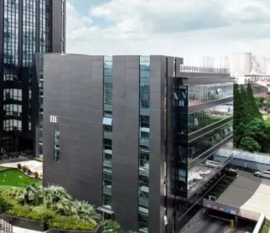 湖南多多美网络科技企业网站建设服务的技术架构与选型要点